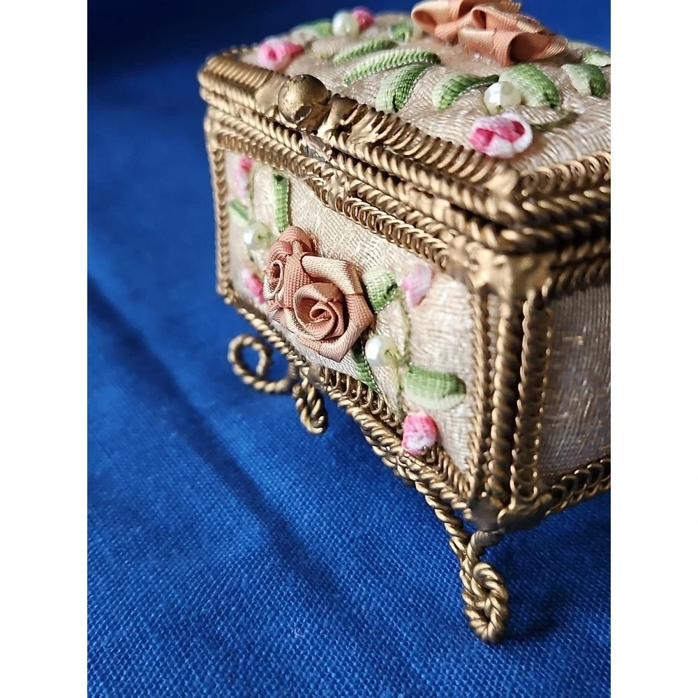 Hollywood Regency Trinket Box Footed Twist Gold Ribbon Embroidery Shabby Chic‎